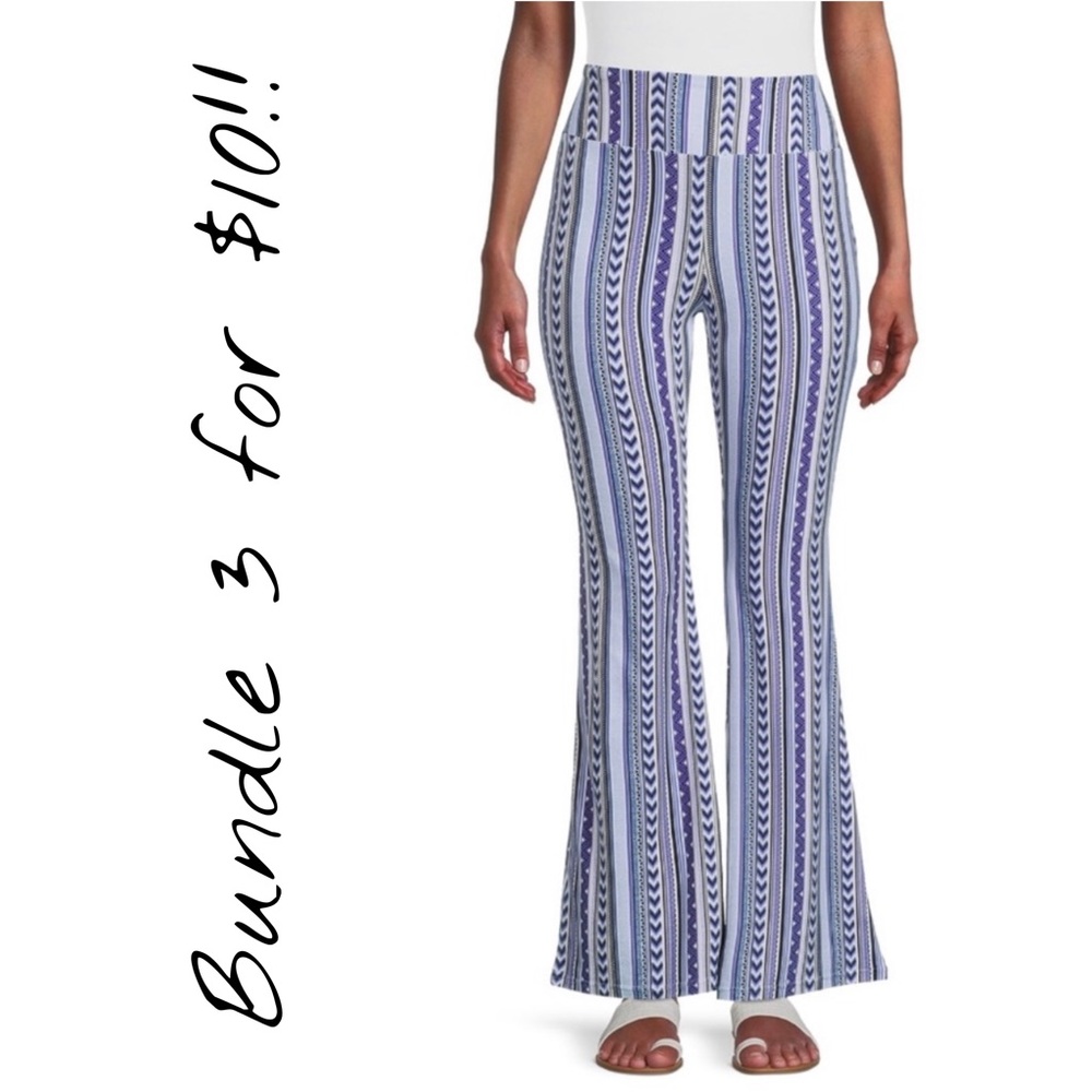 No Boundaries flare leggings, blue and white Aztec print, xl, GUC!
